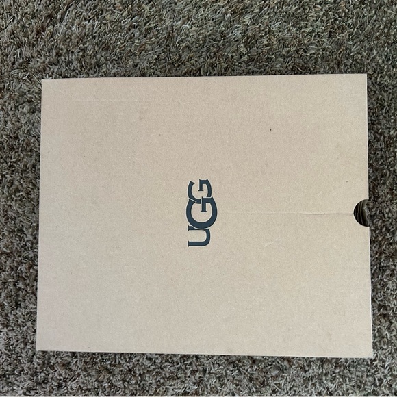 Bailey Bow Velvet Ribbon UGGs  - women’s US Size 7 - Picture 7 of 7